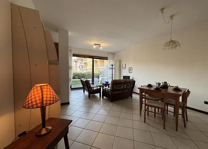 Farfalla 1 アパート