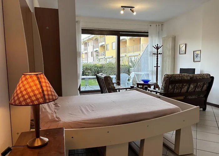 アパート Farfalla 1 Germignaga