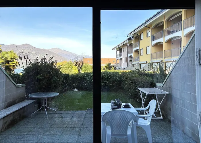 Apartman Farfalla 1 *