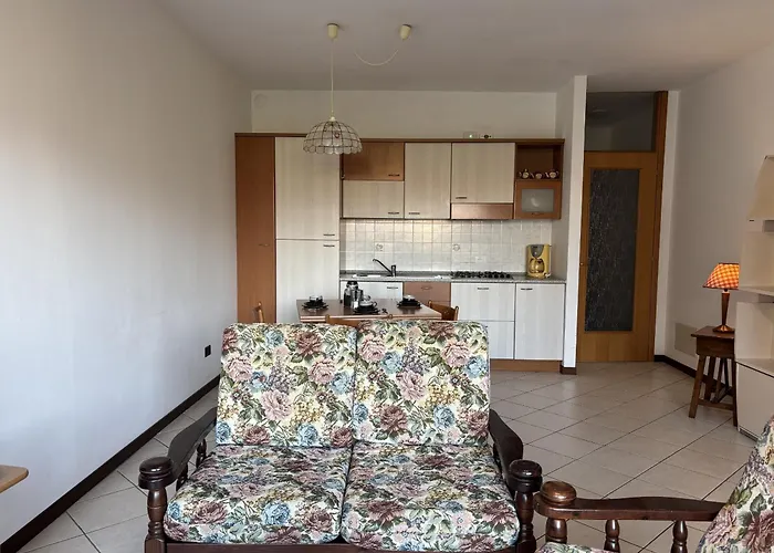 Apartman Farfalla 1 *